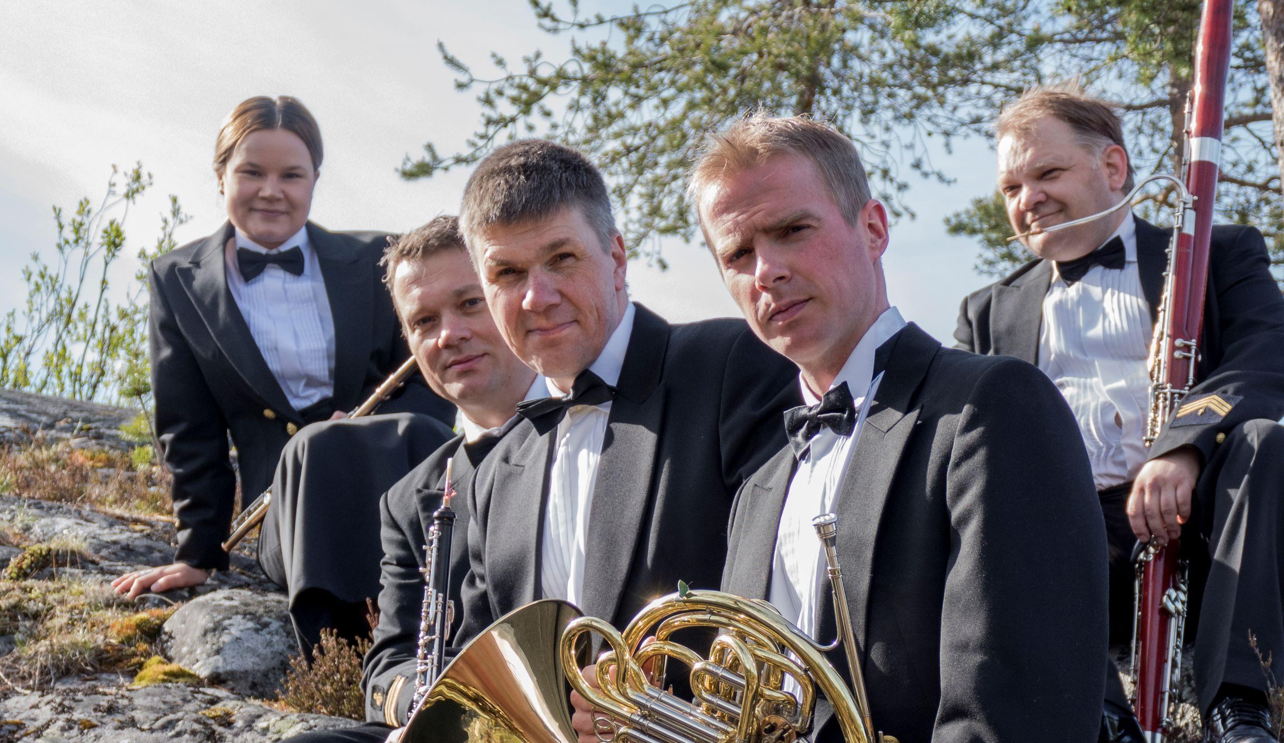 Wind Quintet in a group photo