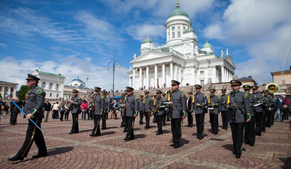 Vartioparaati ja MIL-Espa -konsertti Vartioparaati ja MIL-Espa -konsertti